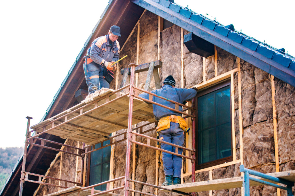 6 Ways Contractors Save Cash On Buying Building Materials